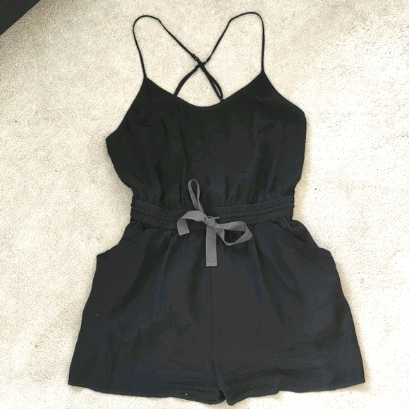 Romper - Picture 1 of 4